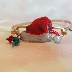 NWT Sparkle Santa Hat Gold Charm Bracelet